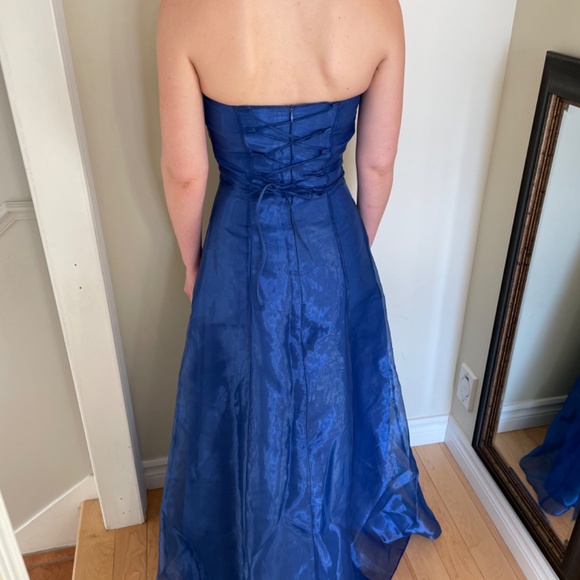 Prom dress - Picture 2 of 2